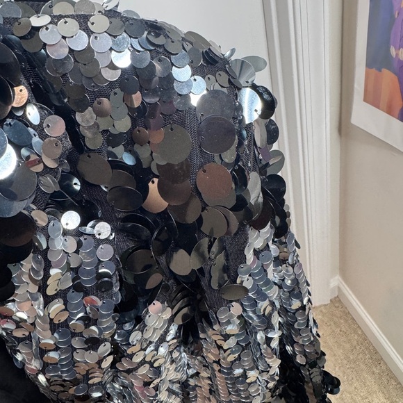 🆕 Nasty Gal Large Sequin Dress or Blazer with Back Cut Out in Great Condition - Picture 5 of 7